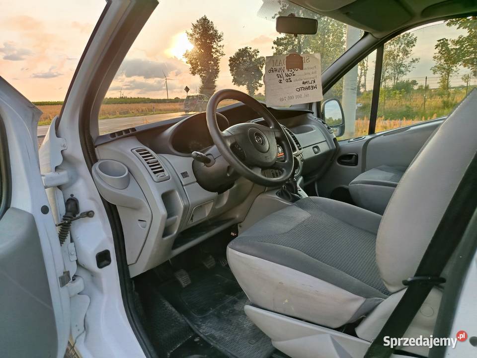 Opel Vivaro 2011r Maków Mazowiecki