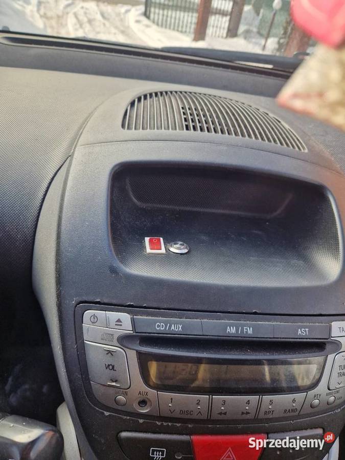 Peugeot 107 2006r 10 benzyna