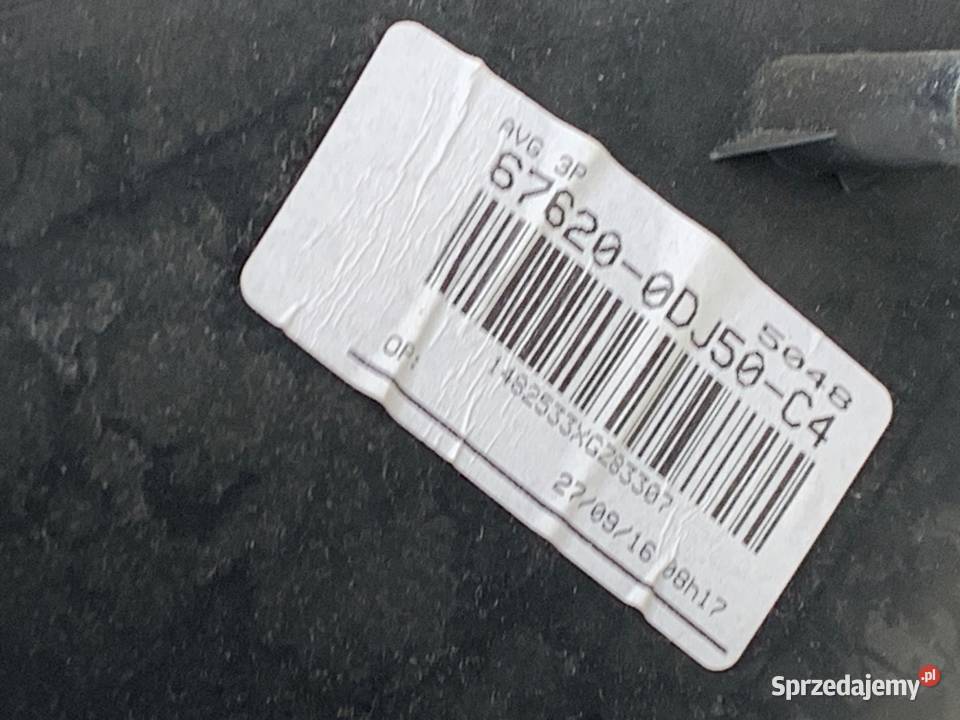 BOCZEK DRZWI LEWY PRZÓD TOYOTA YARIS III