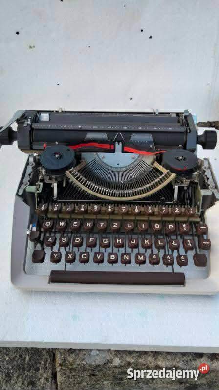 Maszyna do pisania Łucznik