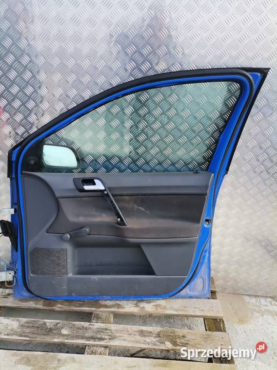 Drzwi Prawy Przód Volkswagen Polo 03r Pogorzelec