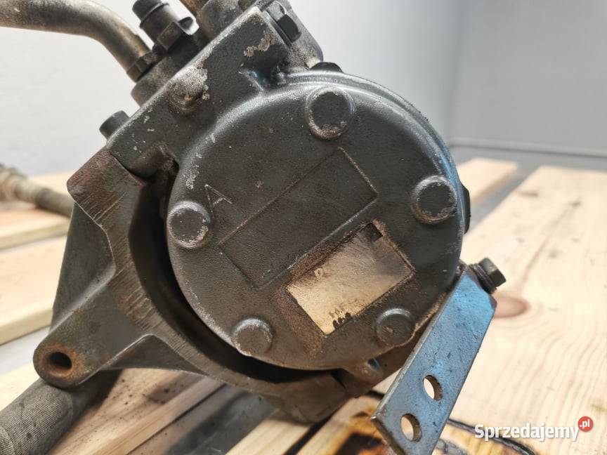 Fendt 824 Favorit Mocowanie sprężarki