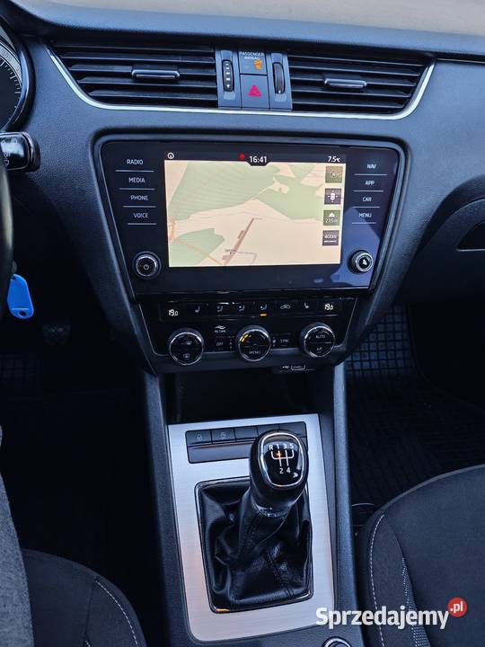 koda Octavia 16 TDI 115 2019 r łódzkie Opoczno