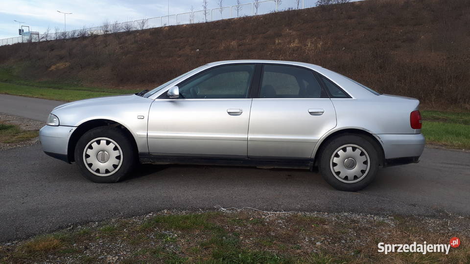 Audi A4 16 2000r z gazem Długie Opłaty Tanio podkarpackie Rzeszów