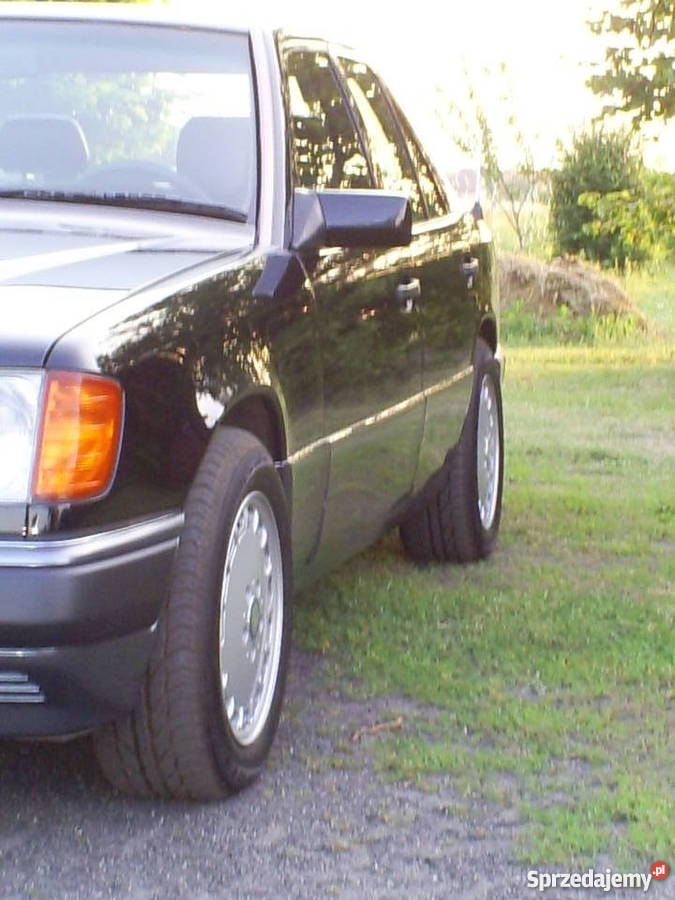 Mercedes 400E V8 benzyna