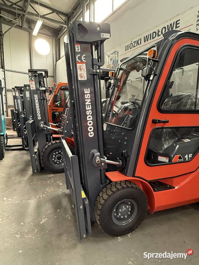 Terenowy wózek widłowy 5 ton z osprzętem Gdańsk