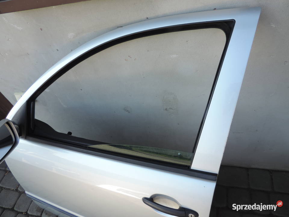 SKODA FABIA 1 FL SEDAN 5D DRZWI LEWE PRZEDNIE małopolskie Nowy Sącz