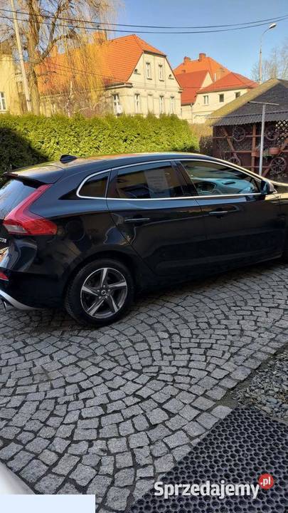 Volvo V40 20 diesel 150 2017r Oszczędny i manualna Bielawa