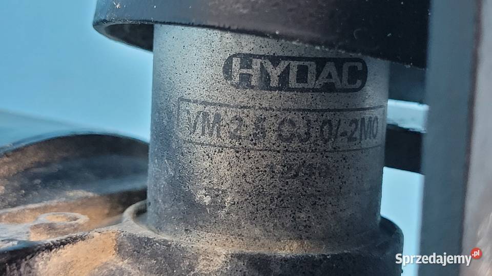 DEUTZFAHR 6130 TTV FILTR OLEJOWY 244198130 Hydraulika Kolno