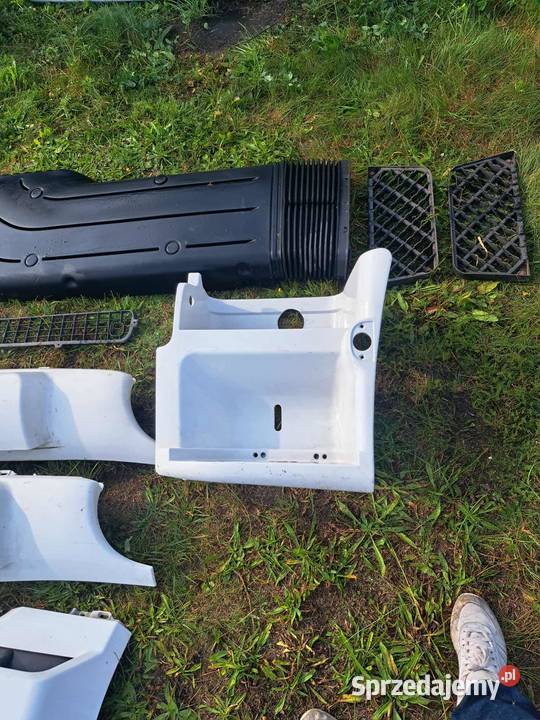 Renault DXI Atrapa Drzwi Spoilery Motoryzacja łódzkie Piotrków Trybunalski