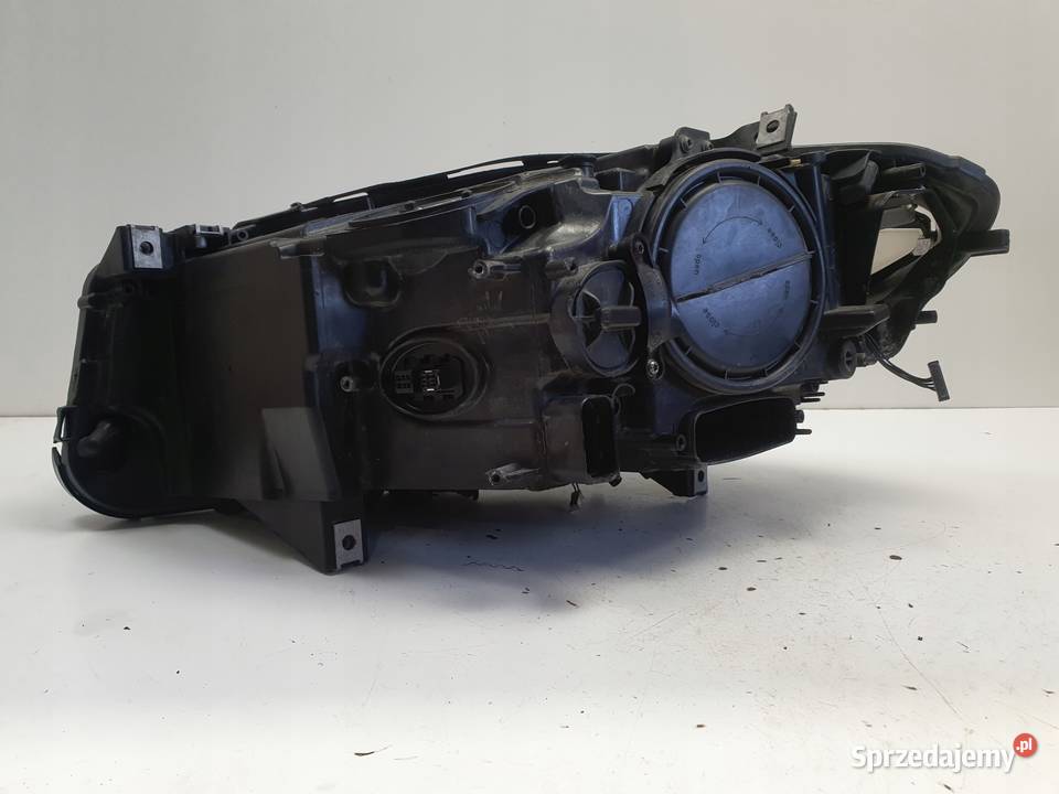 LAMPA PRAWA BMW F10 F11 PRZEDNIA prawy przód BI Rudka