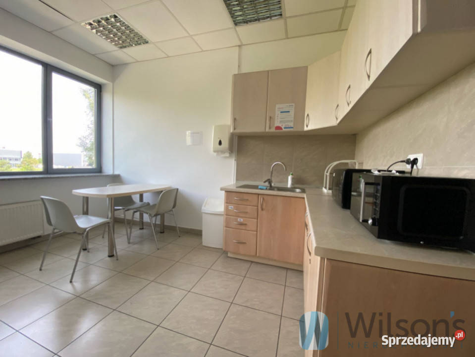 Lokal 35m2 Warszawa Serwituty