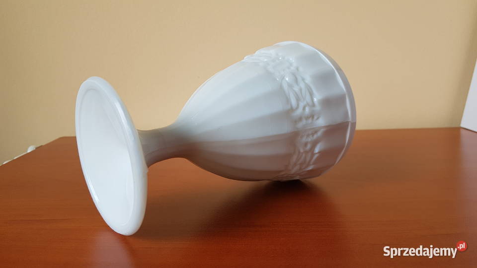 Pucharek z wianuszkiem lattimo Ząbkowice śląskie Dąbrowa Górnicza sprzedam