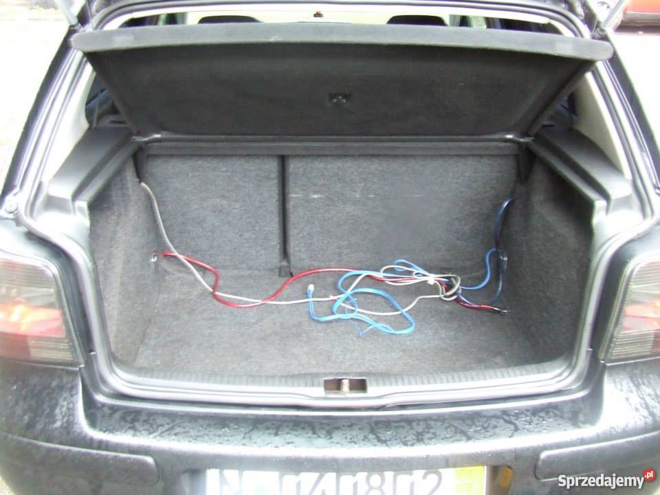 WV GOLF IV 19TDI 110170 Z 2002r radio / CD Bytom sprzedam