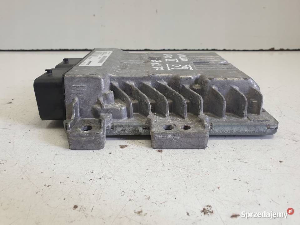 Volvo V40 II 16 D2 STEROWNIK SILNIKA komputer Chełm