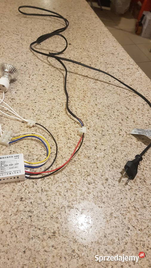 Rozdzielacz światła podział żyrandola ICKIB 3 mazowieckie