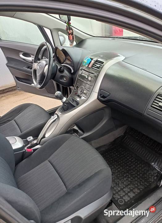 Toyota Auris 14 Diesel 90 koni Toyota Ostrowiec Świętokrzyski