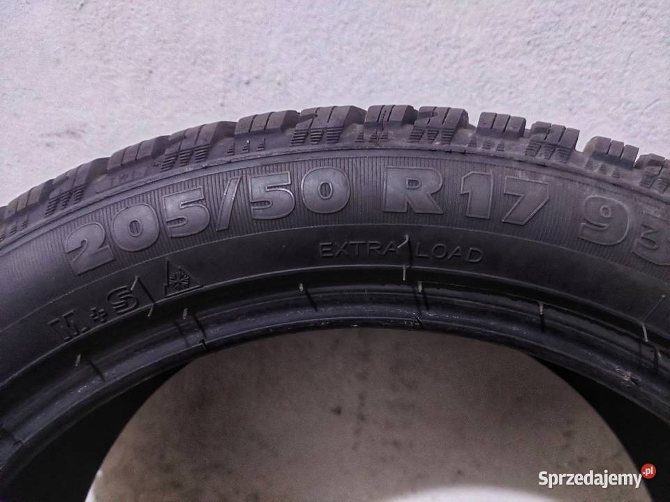 Opony zimowe Kormoran Snow 20550R17 super stan sprzedam
