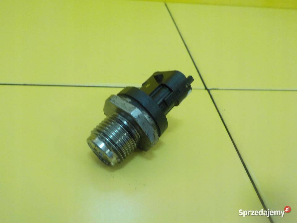 TRAFIC III VIVARO 16 DCI 16r 116 R9M408 czujnik Suków sprzedam