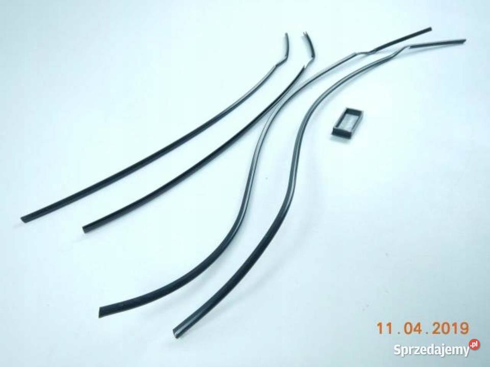 LISTWA LISTWY DRZWI FORD CROWN VICTORIA 0304