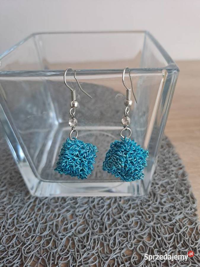 36 kolczyki niebieskie dolnośląskie sprzedam