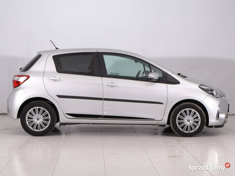 Toyota Yaris 15 Dual VVTi poduszka powietrzna Yaris Piaseczno