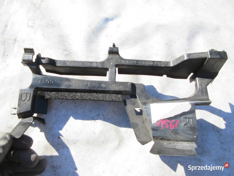 KIEROWNICA POWIETRZA TOYOTA RAV4 IV PRAWA