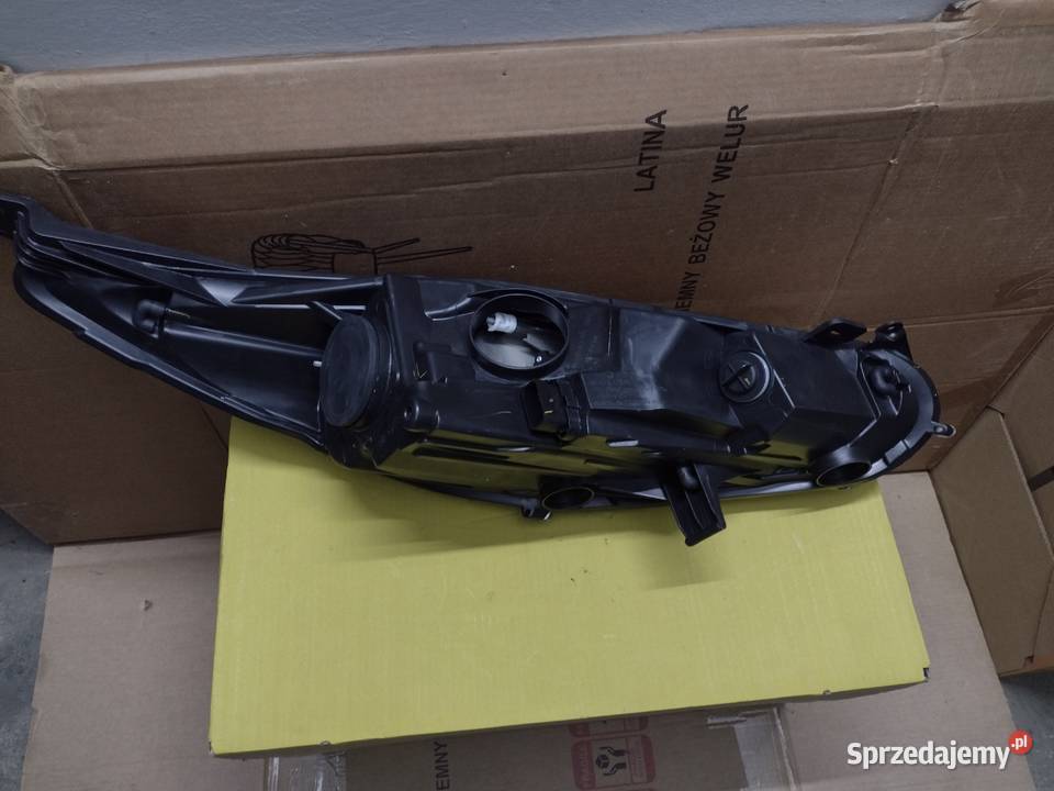 Lampa przód lewa Ford Fiesta MK 7 nie używana Tarnów sprzedam