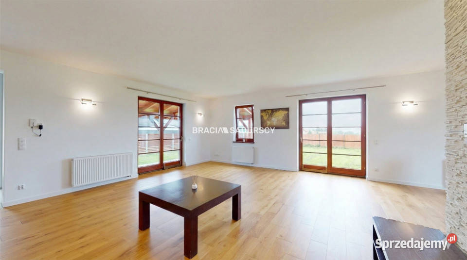 Dom wolnostojący Cianowice Stawowa 237m2