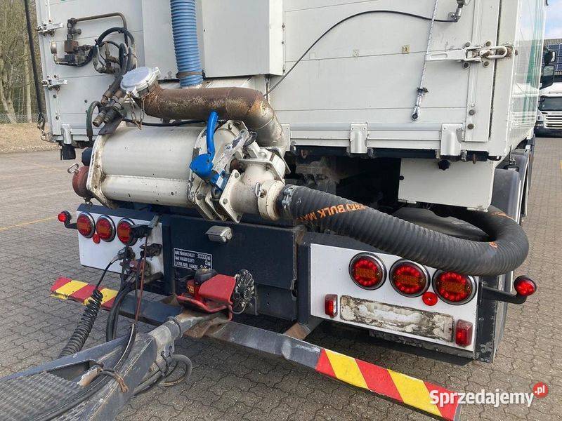 Wywrotka do zboza Scania z wydmuchem odkurzacz Biała Podlaska