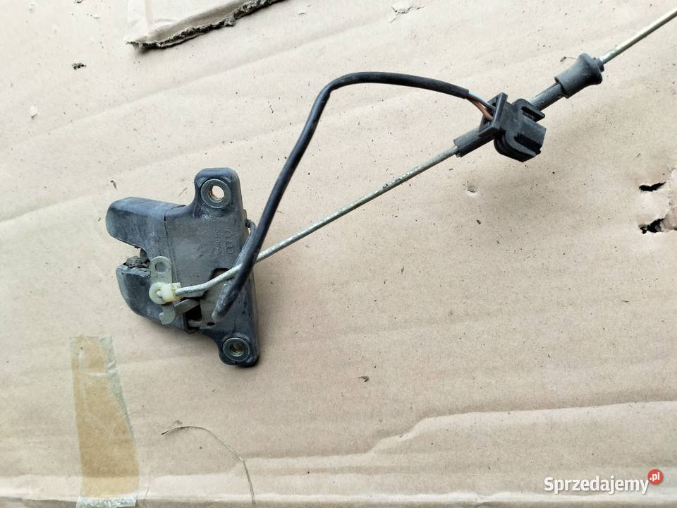 AUDI 80 B4 80B4 SEDAN ZAMEK KLAPY TYŁ lubelskie Kamień-Kolonia