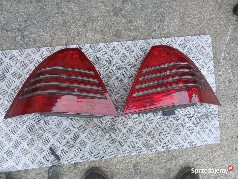 Lampa tył tylna komplet Mercedes w203 C klasa Radłów