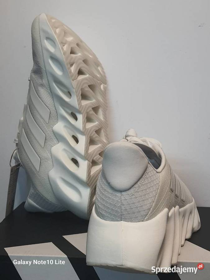 Sprzedam nowe oryginalne trampki Adidas mazowieckie Piaseczno