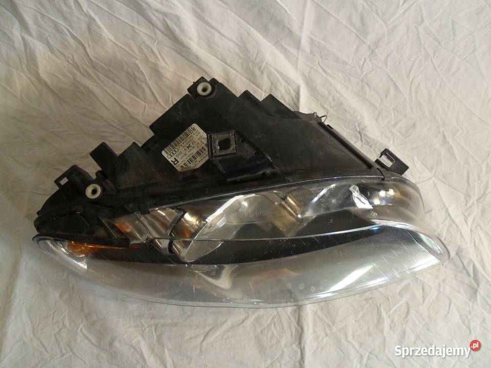 Reflektor Audi A4 B7 bi xenon przód prawy Nowy Tomyśl