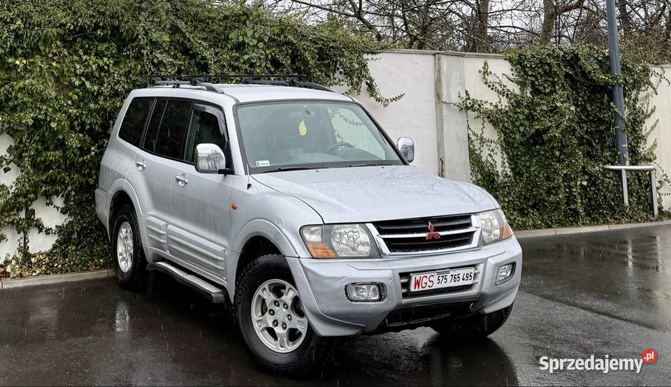 Mitsubishi Pajero 32 DiD 7Osob Automat 4x4 Klima Pajero Wrocław