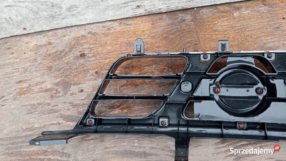 NISSAN XTRAIL T30 ATRAPA GRILL CHROM Zbierkowo sprzedam