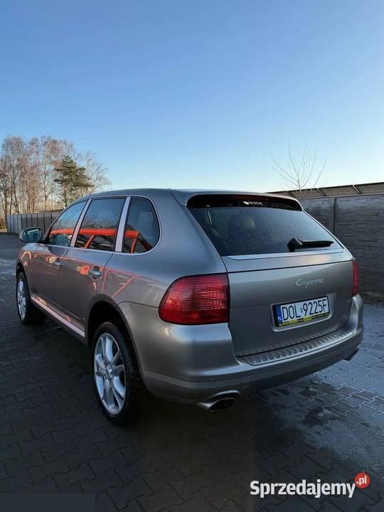 Porsche Cayenne 32 benzyna 250 2004r Niski benzyna Dobroszyce