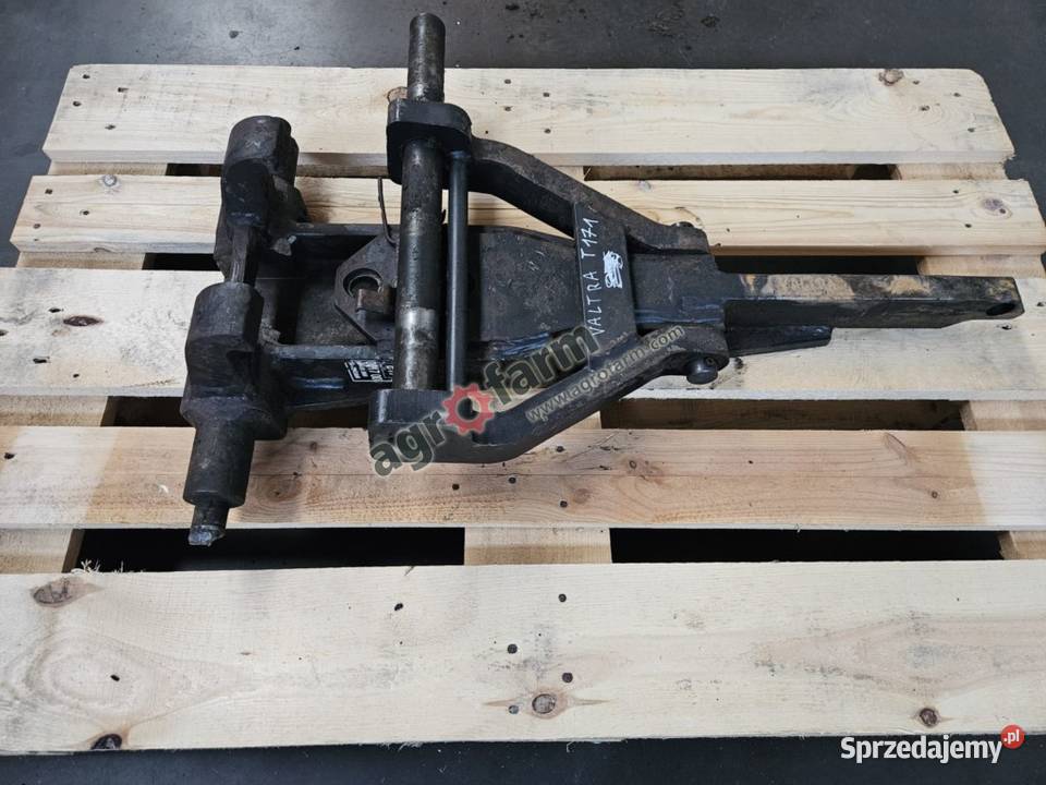 Zaczep dolny Valtra T174 N111 C90 Byków