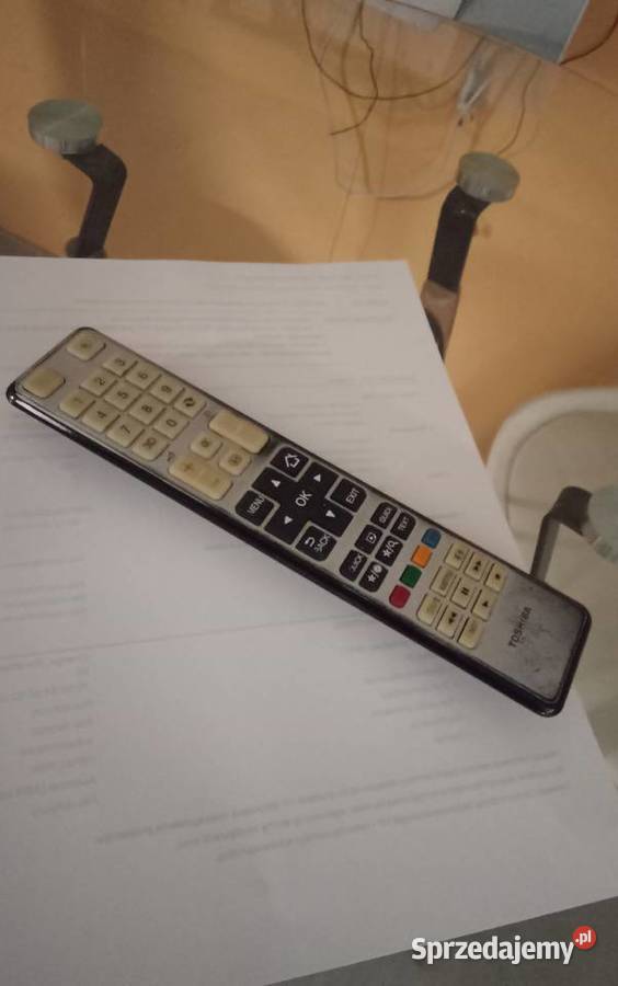 Sprzedam Sprawny Pilot Toshiba CT8040 Orginalny kujawsko-pomorskie Golub-Dobrzyń sprzedam