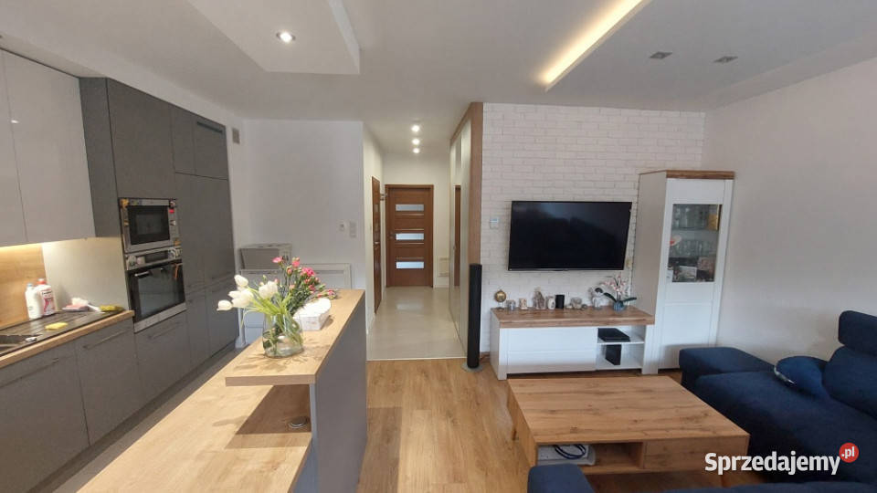 Mieszkanie 5093m2Garaż 2028m2Piwnica 166m2 Piła Nieruchomości