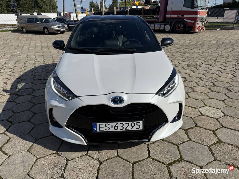 Toyota Yaris Hybrid 15 2021 HGR STYLE przebieg Hatchback Skierniewice