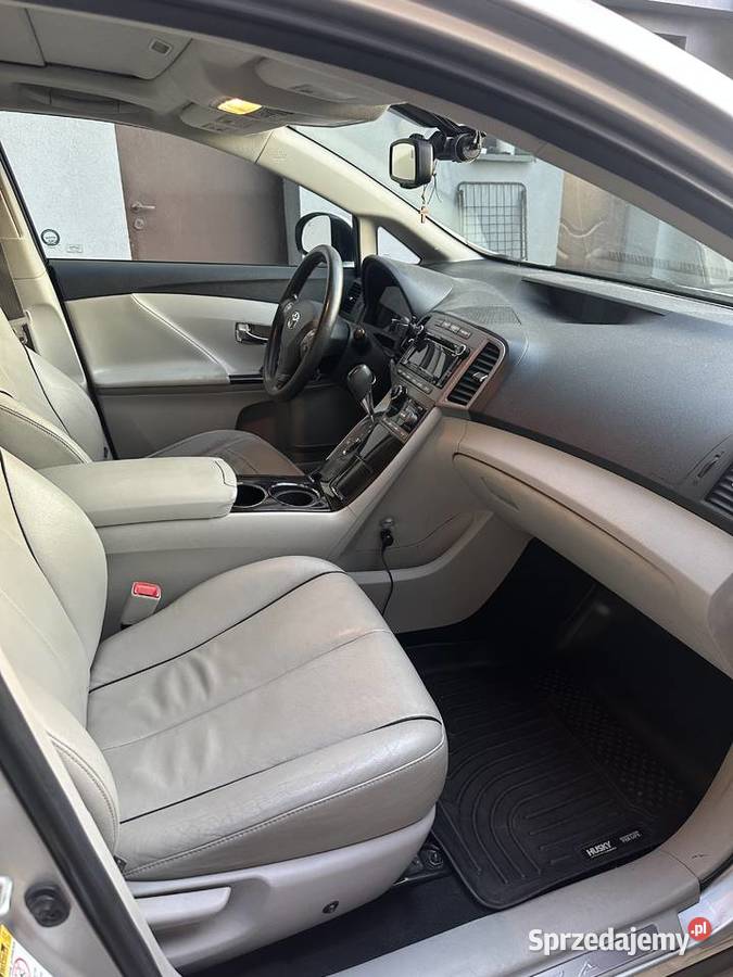 Toyota Venza 2009r 35 awd LPG Rok produkcji 2009 Cieszyn