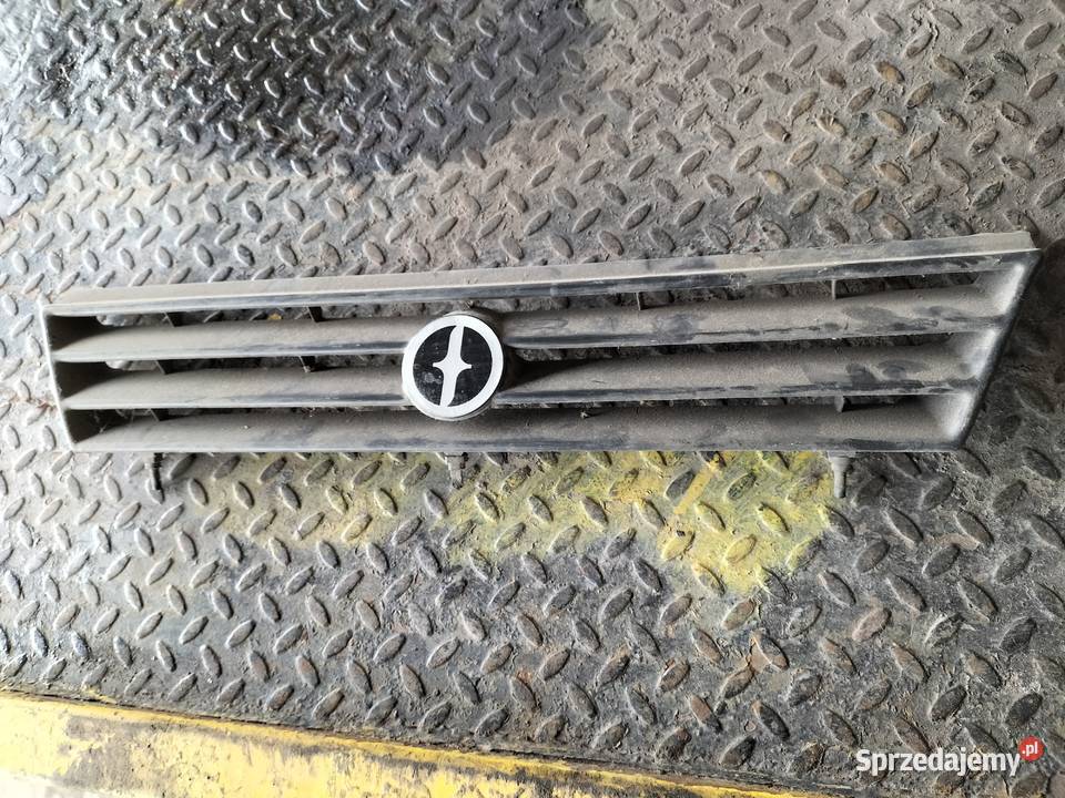 ATRAPA GRILL FSO POLONEZ CARO