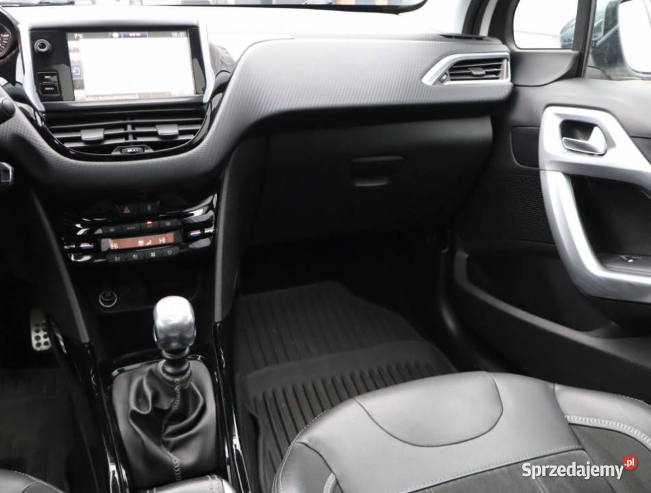 Peugeot 2008 16 BlueHDi Piaseczno