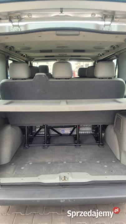 Nissan Primastar 19DCI bus 8 osób Vivaro Trafic