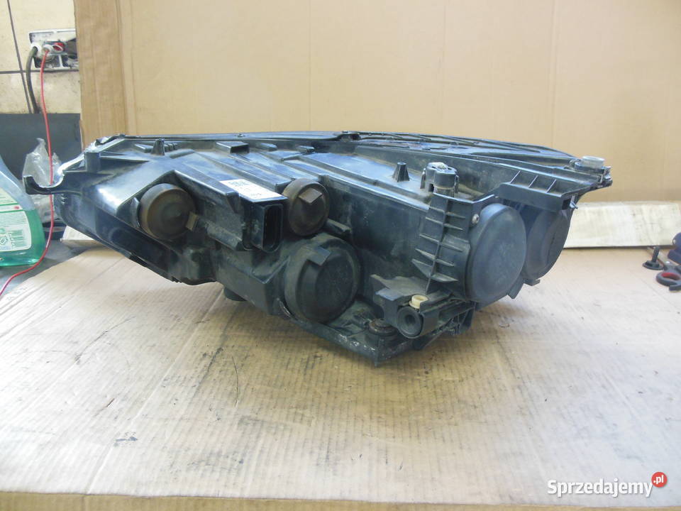 VW PASSAT B8 14 REFLEKTOR PRAWY LAMPA PRZÓD H7 Kozy