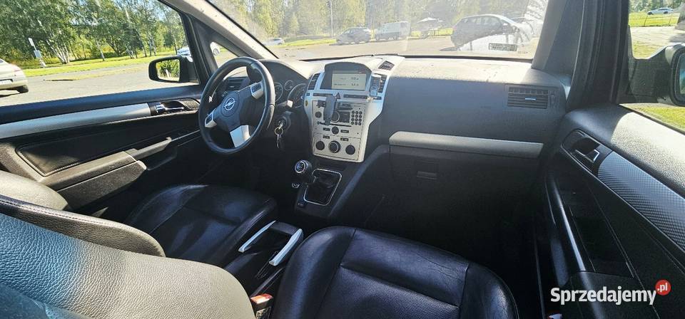 Opel Zafira B 20T 1998cm3 Jelenia Góra