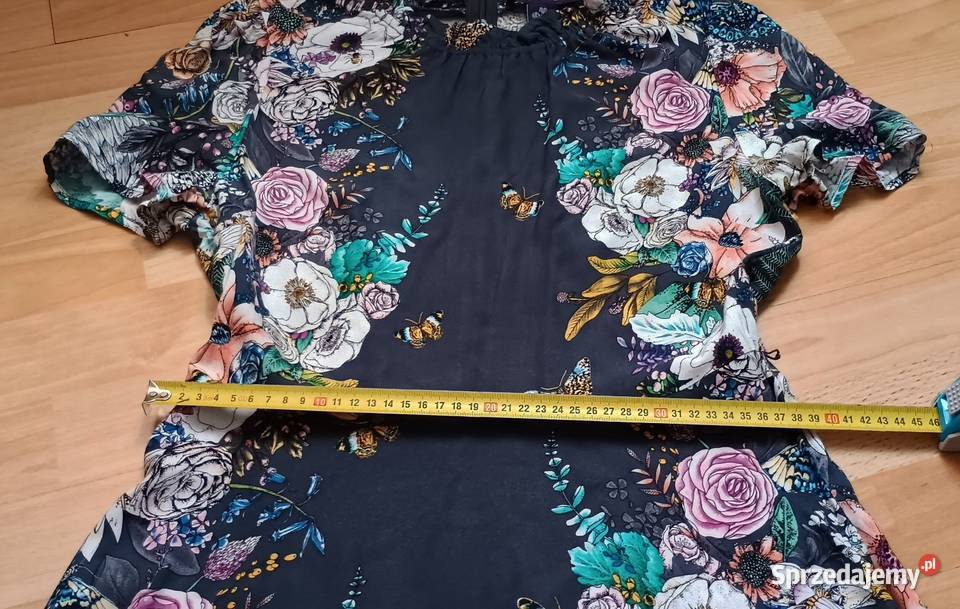 Letnia sukienka w kwiaty z wiskozy L 40 Oasis