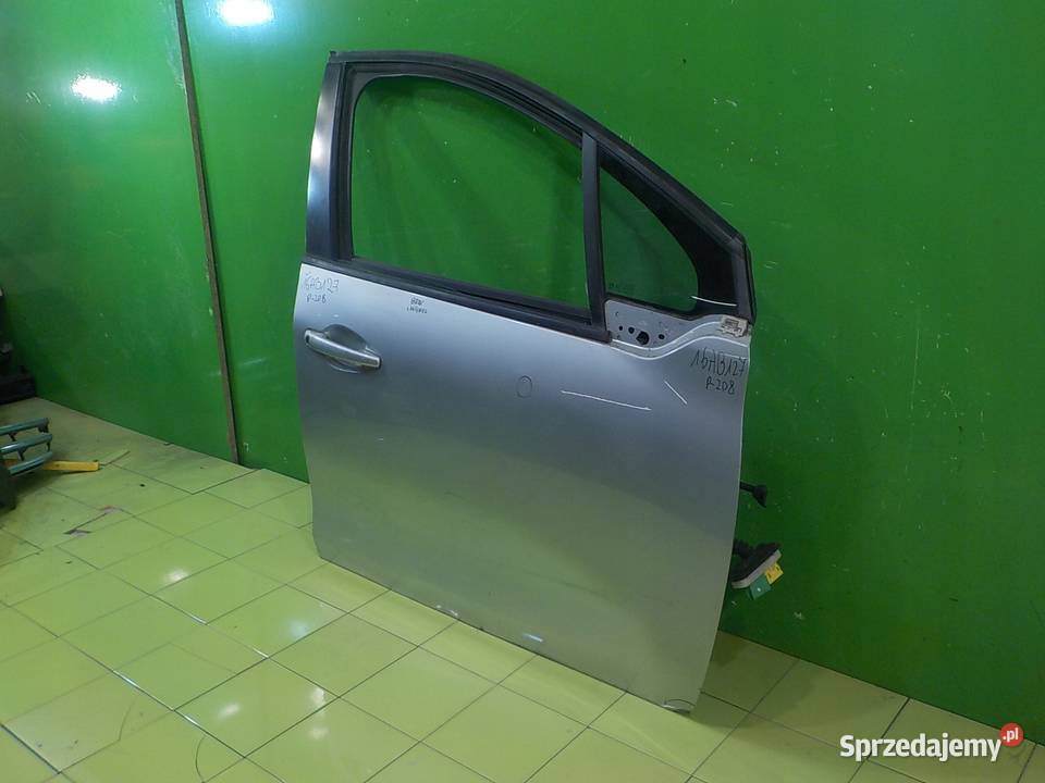 PEUGEOT 208 I 10 VTI 13r HB 5D drzwi prawe przod osobowe Suków sprzedam