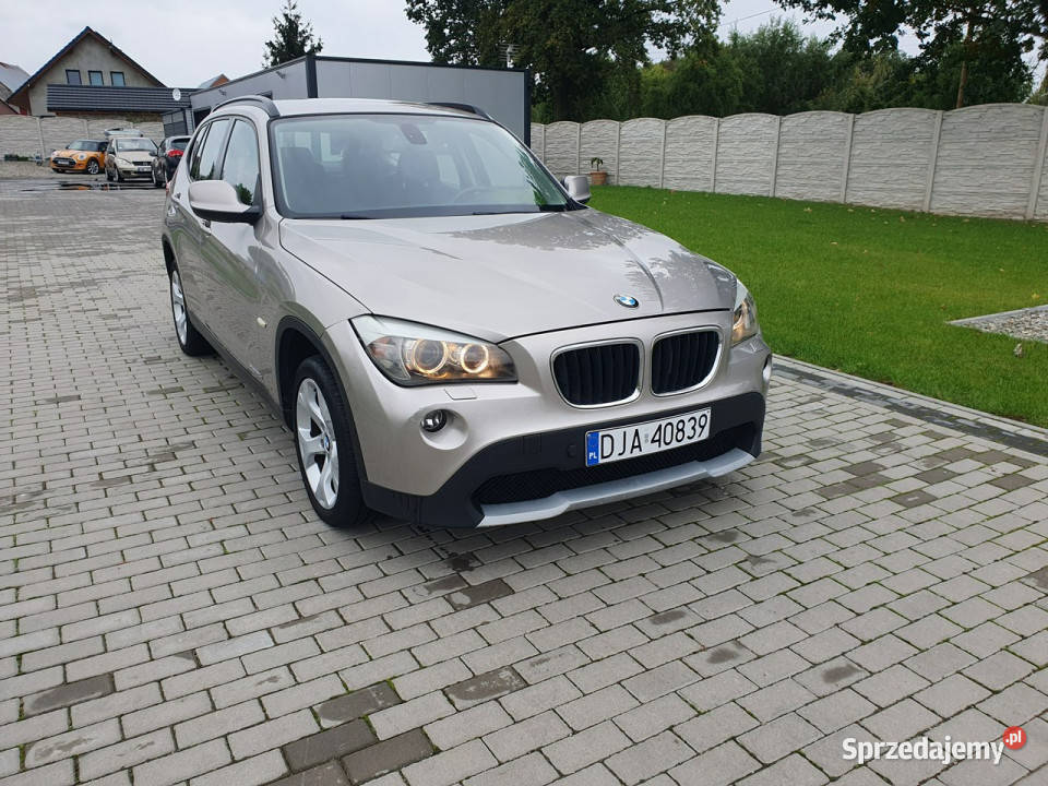 BMW X1 20d 177 X Drive Bixenon Hak Raty Zamiana ABS Strobice